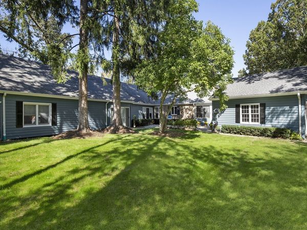 980 Brand Lane , Deerfield, IL 60015