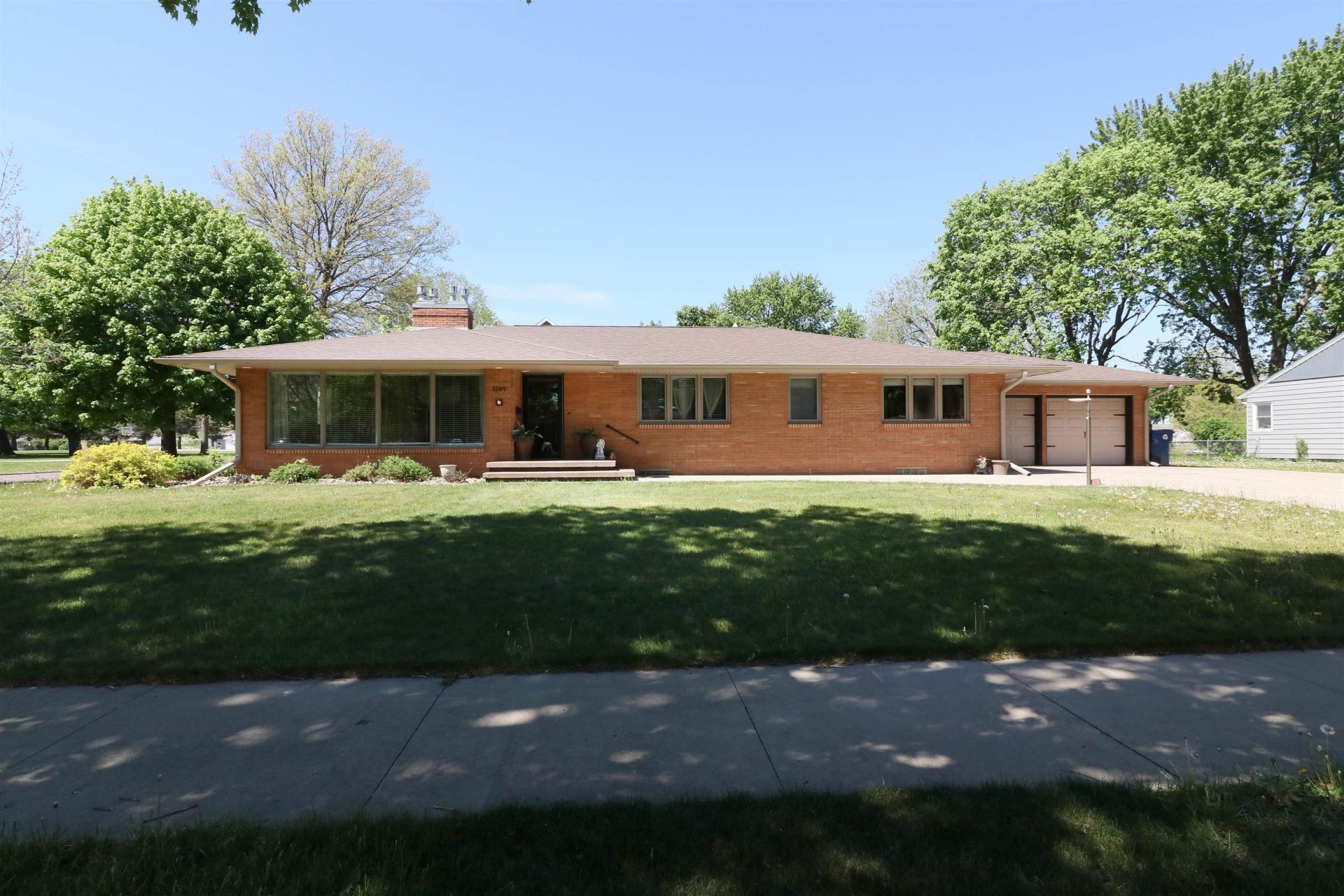 1205 1st Avenue W, Spencer, IA 51301 Main Photo
