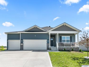 9007 Alexandra Road , Bellevue, NE 68157
