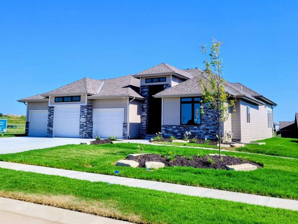 12605 Shepard Street, Papillion, NE 68138