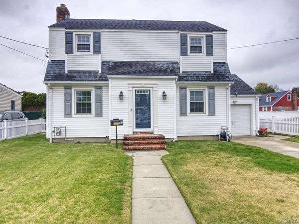37 Sheridan Street, Valley Stream, NY 11580