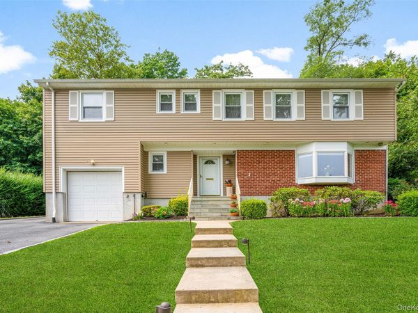5 Oakridge Road , White Plains, NY 10607