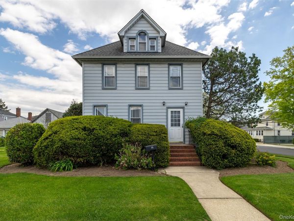35 N Corona Avenue , Valley Stream, NY 11580