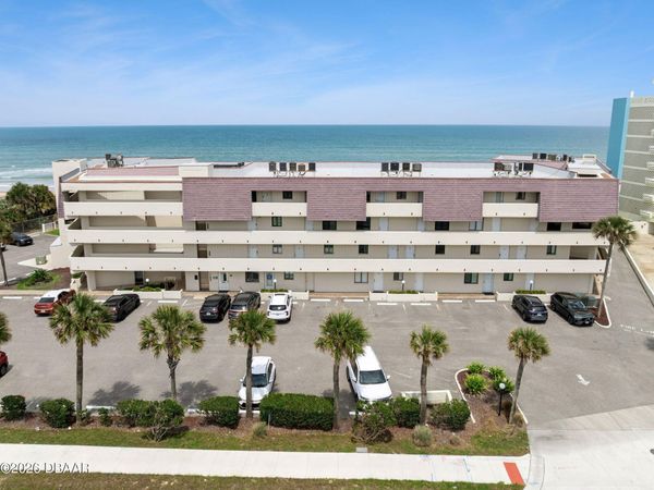 935 Ocean Shore Boulevard, Unit 302, Ormond Beach, FL 32176
