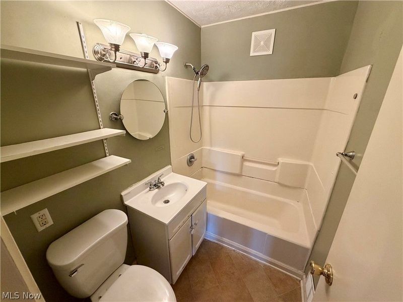 1528 34th Street NE, Canton, OH 44714 Photo 23