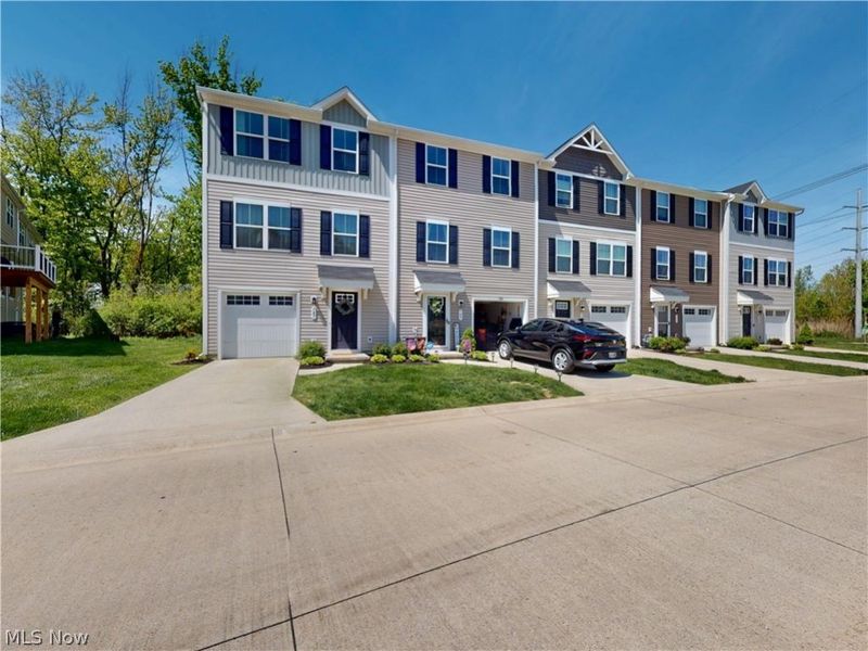 787 Pine Spring Drive , Painesville Township, OH 44077 Photo 2