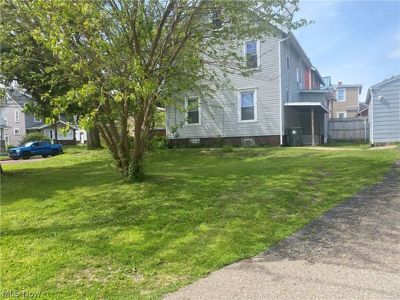644 Harrison Avenue SW, Canton, OH 44706 Photo 2