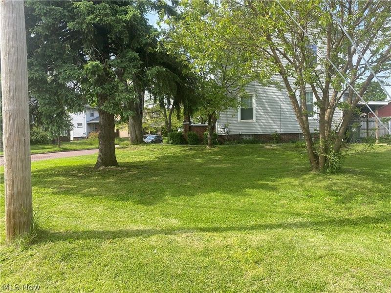 644 Harrison Avenue SW, Canton, OH 44706 Photo 3