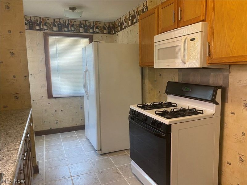 644 Harrison Avenue SW, Canton, OH 44706 Photo 4