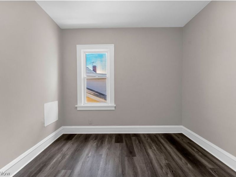 10602 Langton Avenue, Unit 2/UP, Garfield Heights, OH 44125 Photo 16