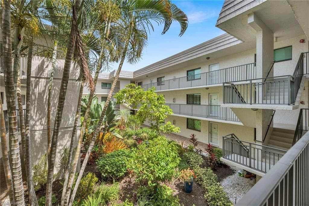788 Park Shore Dr, Unit D26, Naples, FL 34103 Photo
