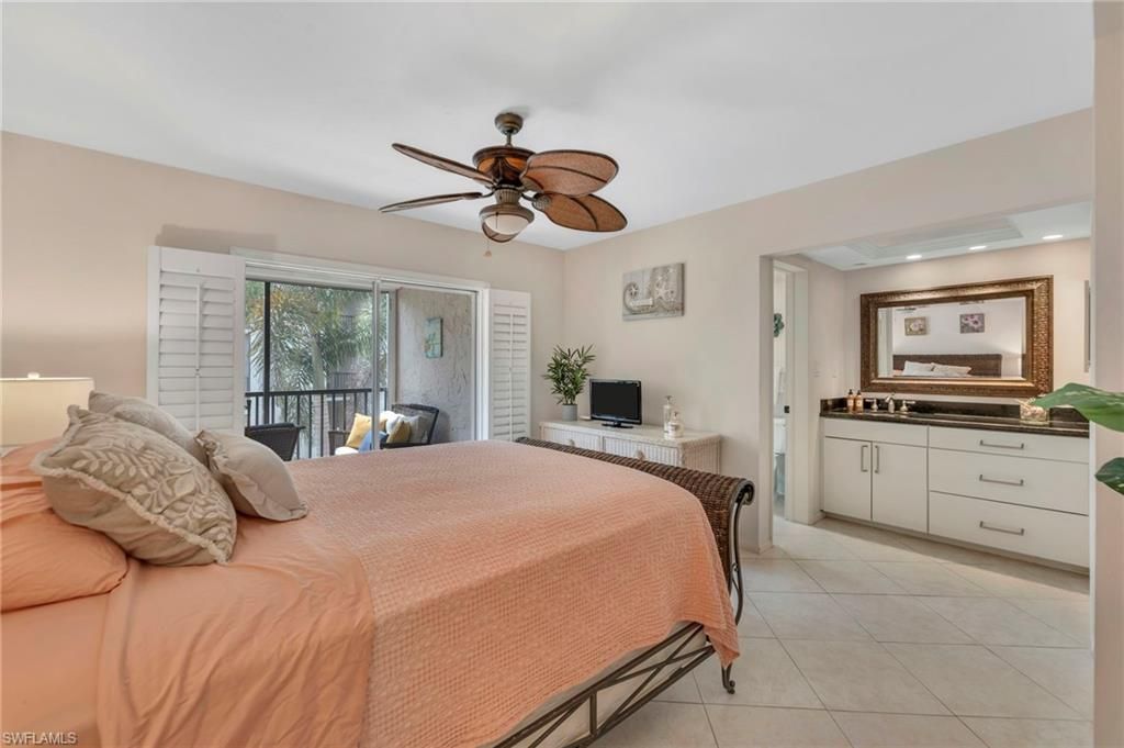 788 Park Shore Dr, Unit D26, Naples, FL 34103 Photo