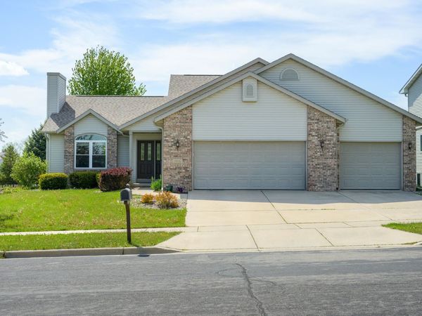 1106 Turnberry Court, Waunakee, WI 53597