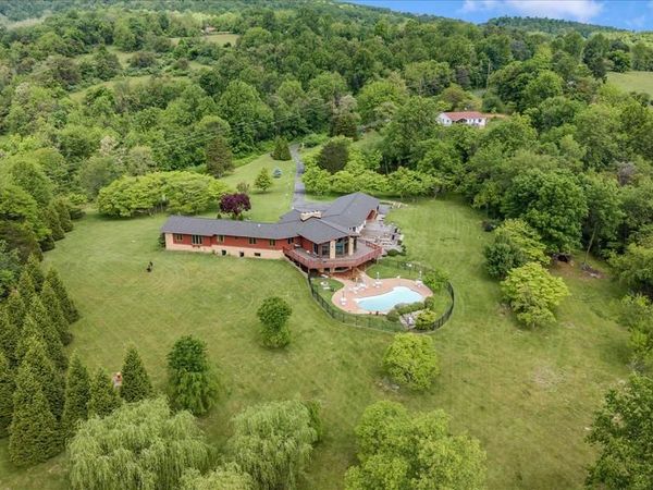 9237 FROSTOWN ROAD, MIDDLETOWN, MD 21769