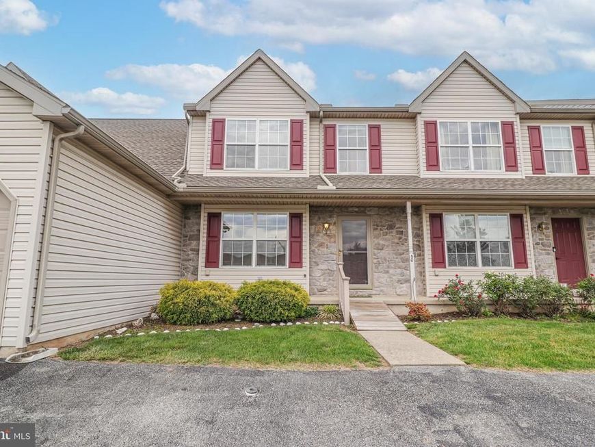 50 Stonecrop Lane, Manchester, PA 17345 Main Photo