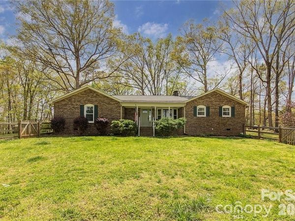 9807 Black Road, Midland, NC 28107