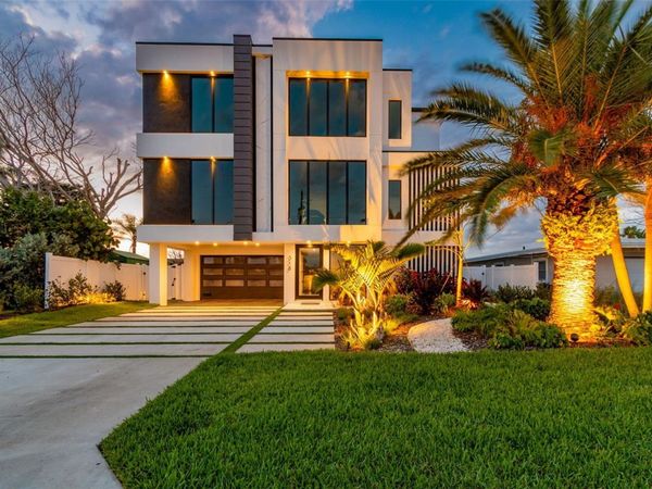 318 LA HACIENDA DRIVE, INDIAN ROCKS BEACH, FL 33785