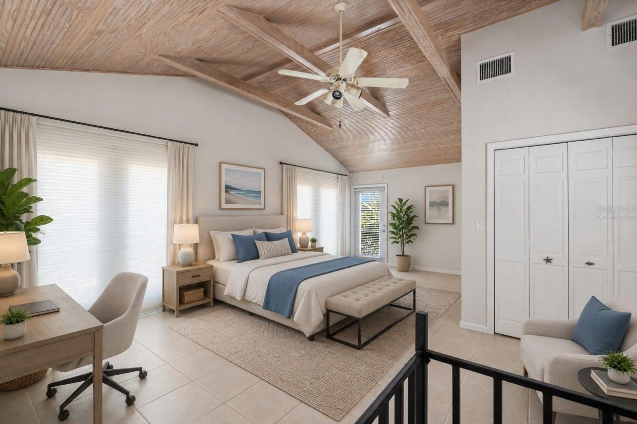 528 Key Royale Drive, Holmes Beach, FL 34217 Photo