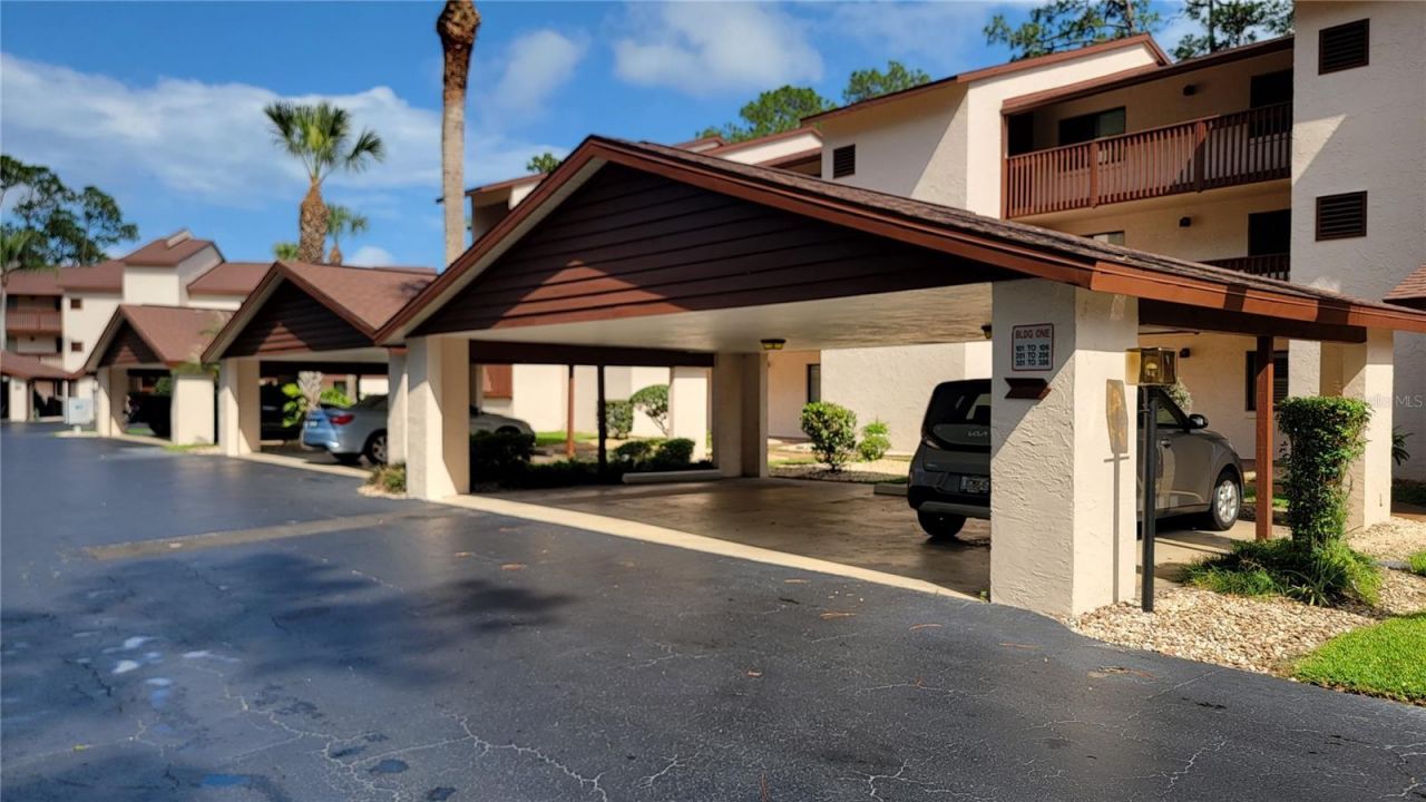 275 Indigo Drive, Unit 204, Daytona Beach, FL 32114 Main Photo