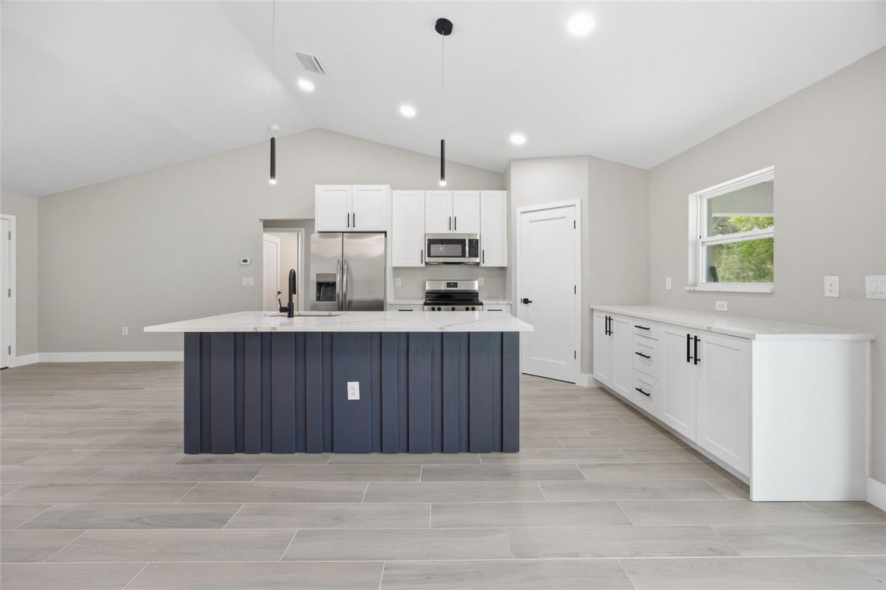 3086 W Hampshire Boulevard, Citrus Springs, FL 34433 Photo