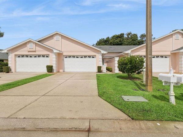 10 ENCLAVE DRIVE , WINTER HAVEN, FL 33884