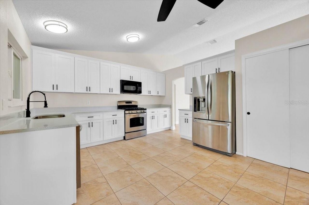 910 N Amy Ridge Court, Kissimmee, FL 34747 Photo