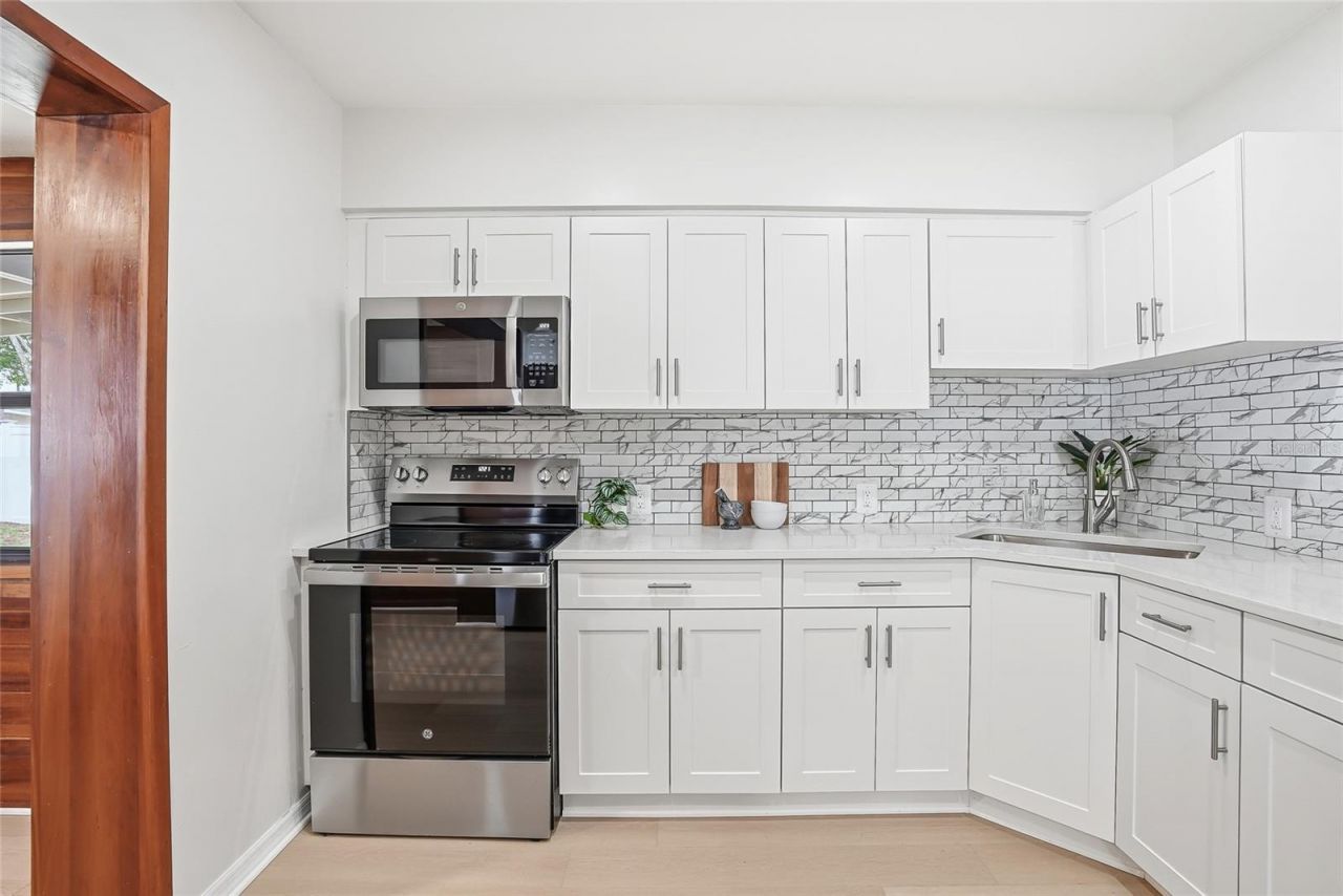 2164 Riviera Drive, Clearwater, FL 33763 Photo