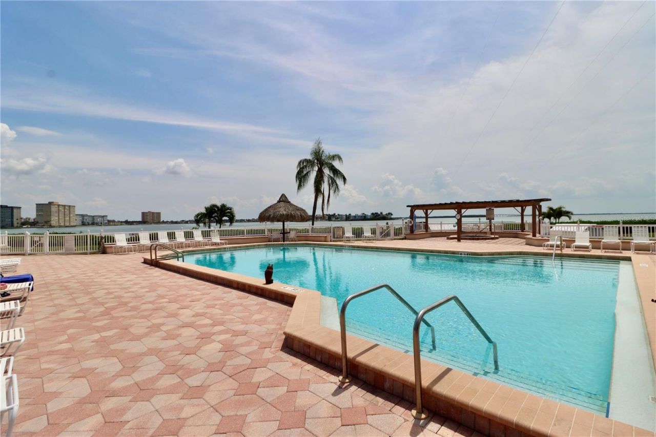 6219 Palma Del Mar Boulevard S, Unit 504, Saint Petersburg, FL 33715 Photo