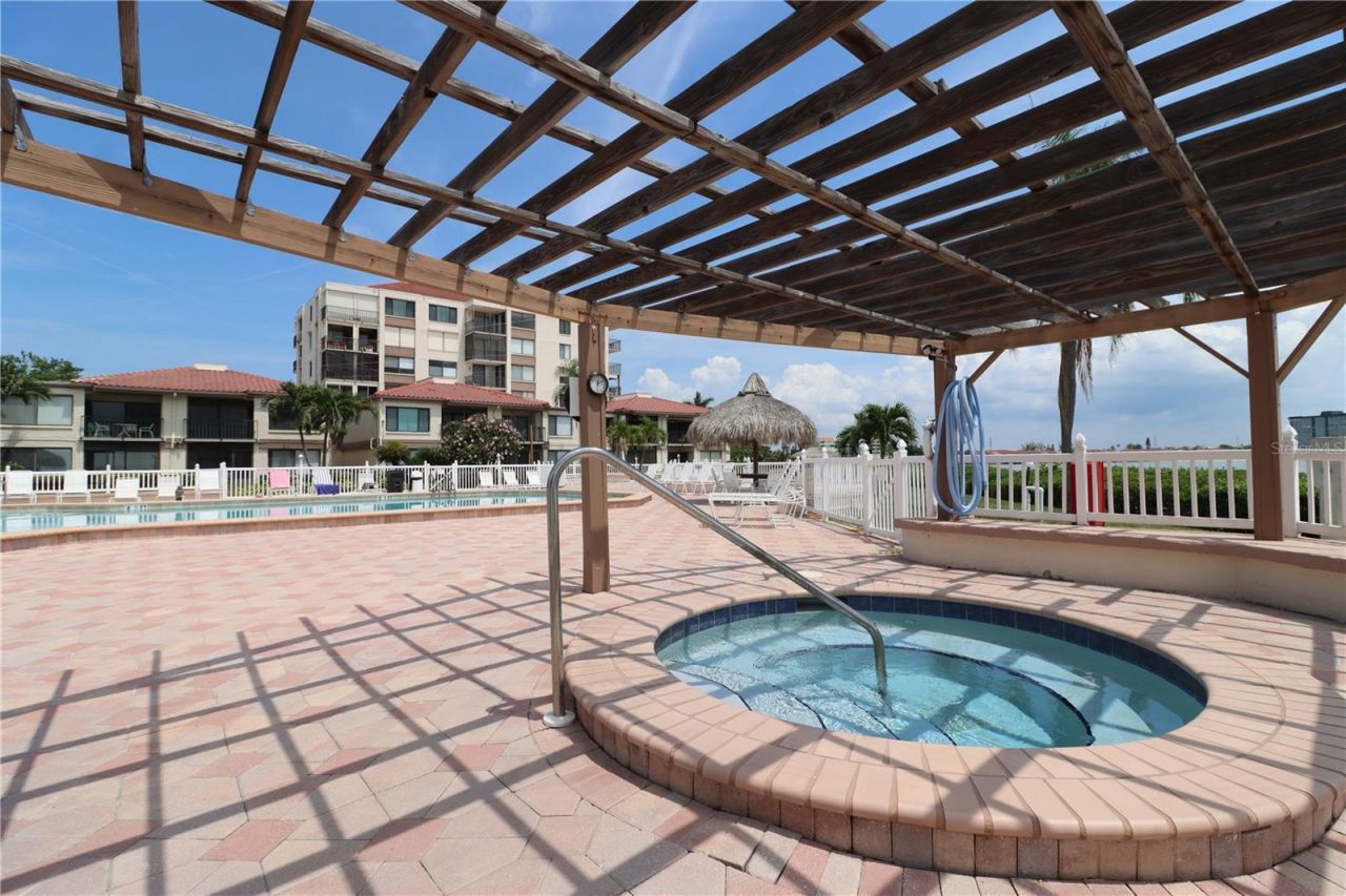 6219 Palma Del Mar Boulevard S, Unit 504, Saint Petersburg, FL 33715 Photo