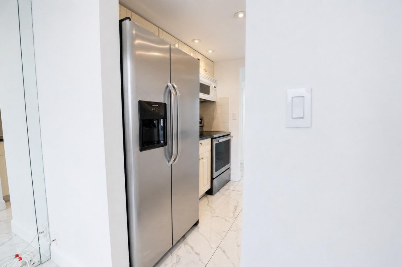 101 Briny Avenue, Unit 401, Pompano Beach, FL 33062 Photo