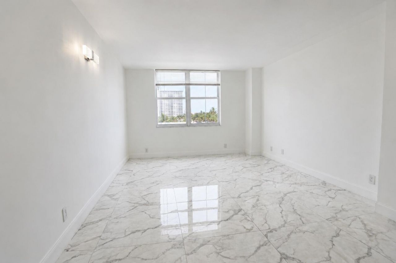 101 Briny Avenue, Unit 401, Pompano Beach, FL 33062 Photo