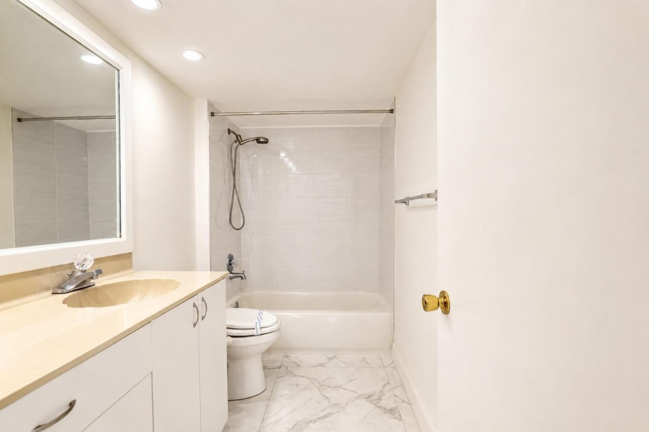 101 Briny Avenue, Unit 401, Pompano Beach, FL 33062 Photo