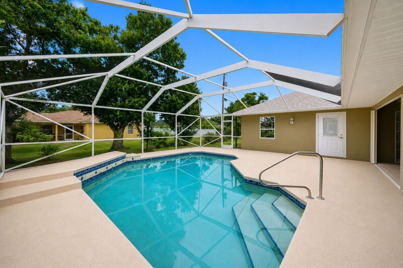 1593 SW Medley Lane, Port Saint Lucie, FL 34953 Photo
