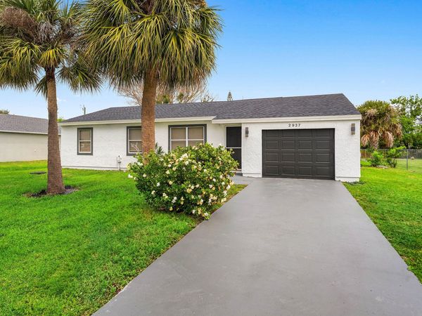 2937 SE Ironton Avenue, Port St. Lucie, FL 34952