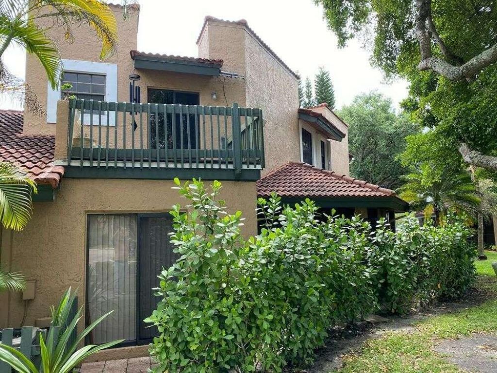 9231 W Sunrise Boulevard, Plantation, FL 33322 Photo