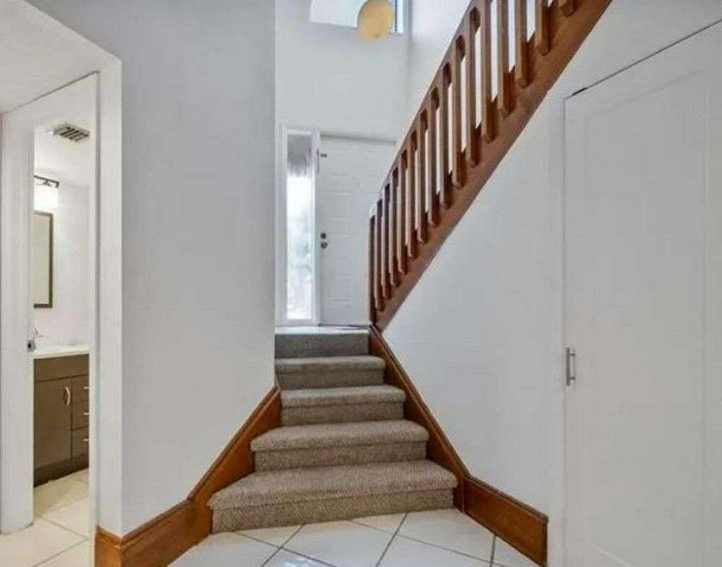 9231 W Sunrise Boulevard, Plantation, FL 33322 Photo