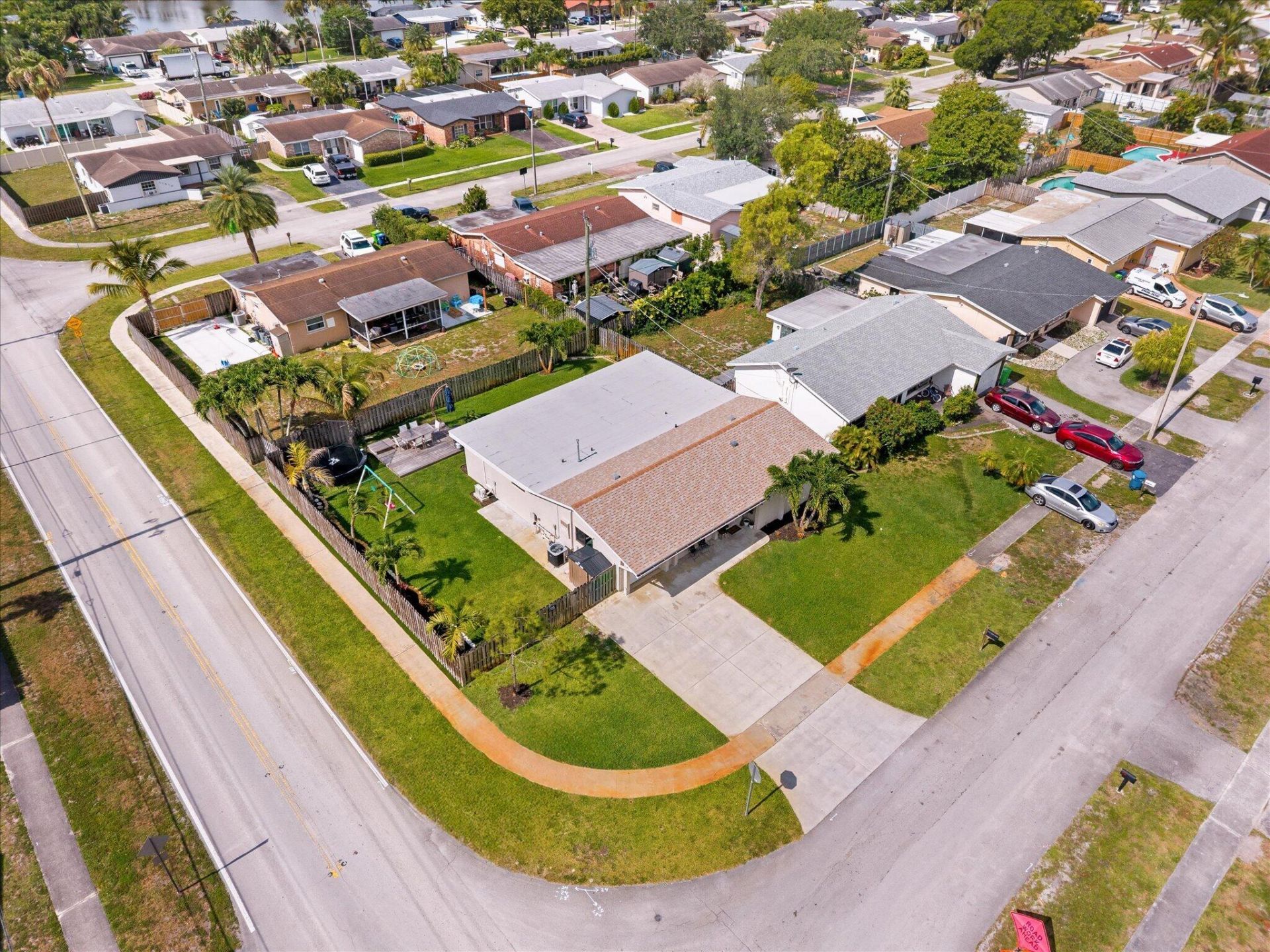 11510 NW 31st Place, Sunrise, FL 33323 Photo