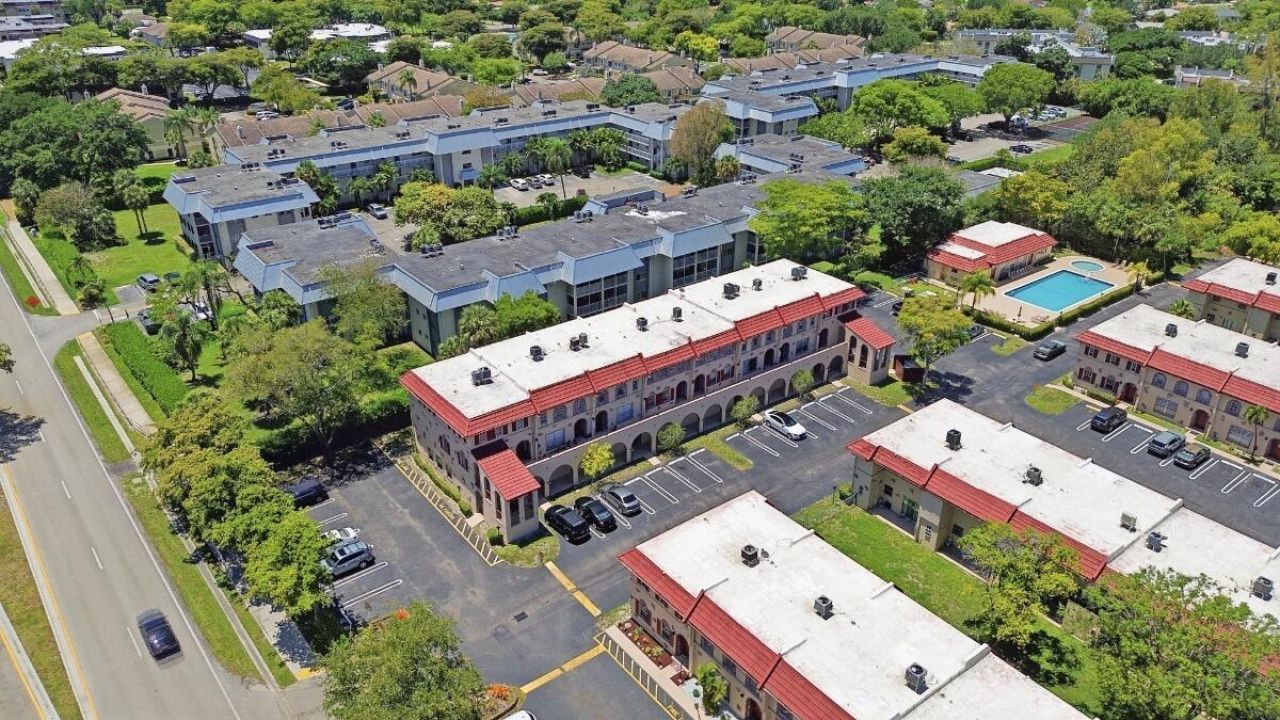 3050 N Riverside Drive, Unit 1a, Coral Springs, FL 33065 Photo