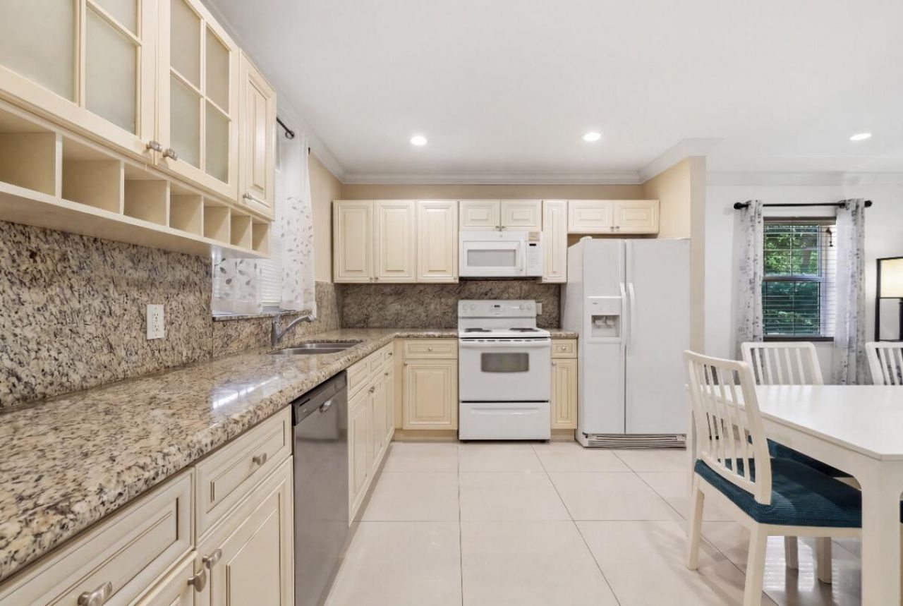 3050 N Riverside Drive, Unit 1a, Coral Springs, FL 33065 Photo