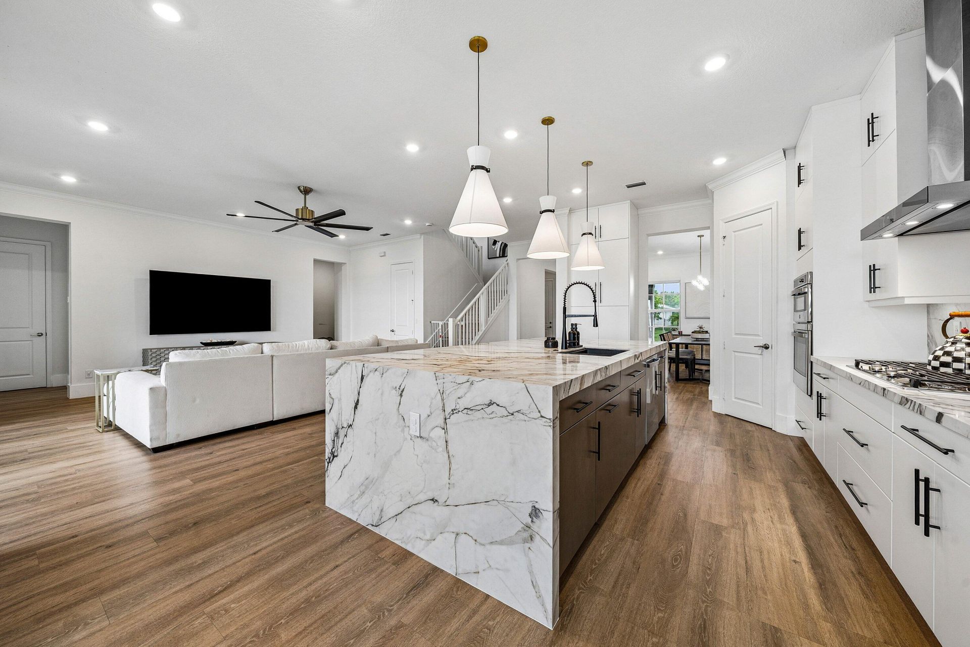 655 Hookline Circle, The Acreage, FL 33470 Photo