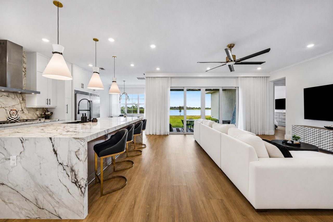 655 Hookline Circle, The Acreage, FL 33470 Photo