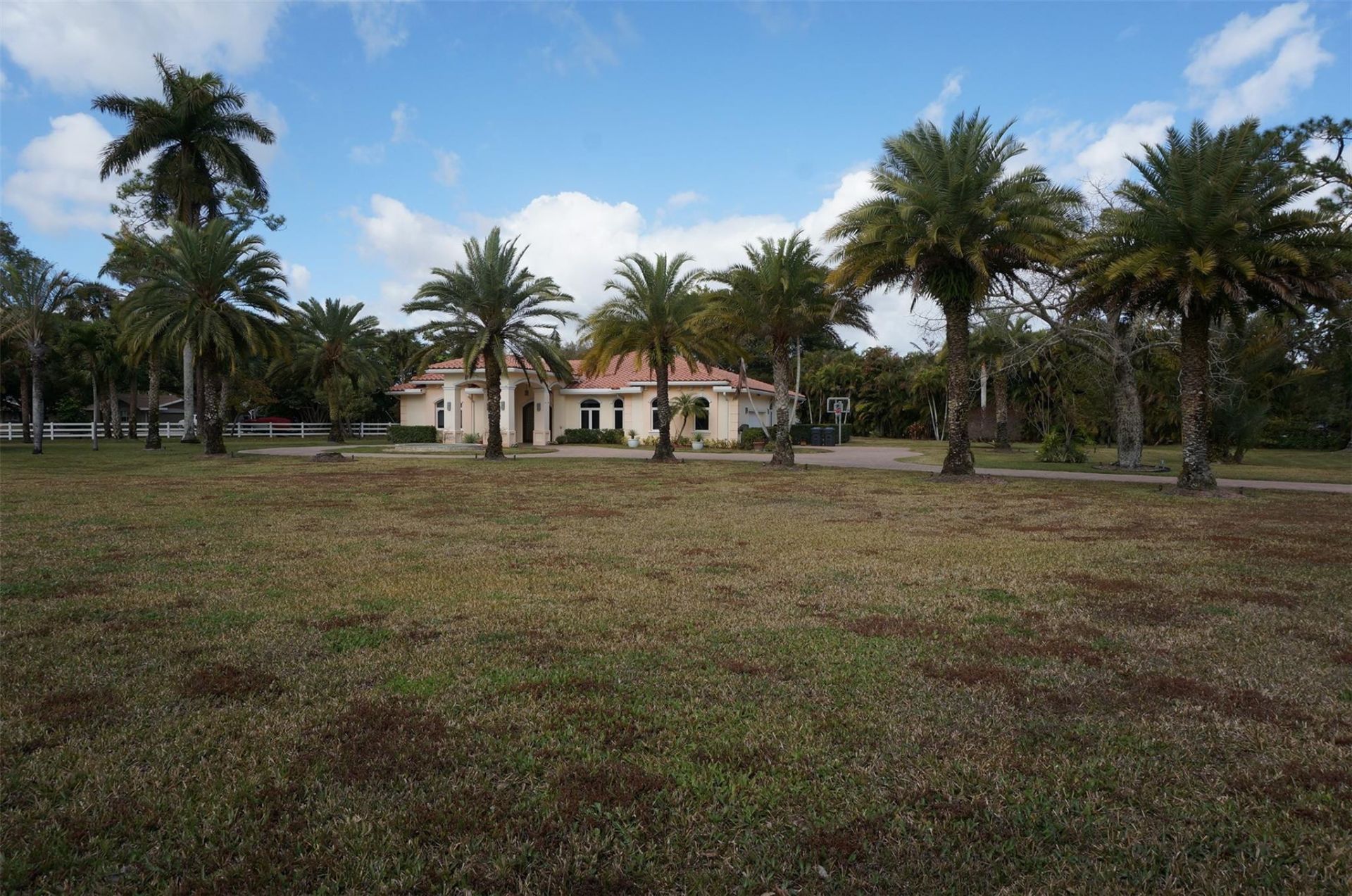 650 E Rambling Drive, Wellington, FL 33414 Photo