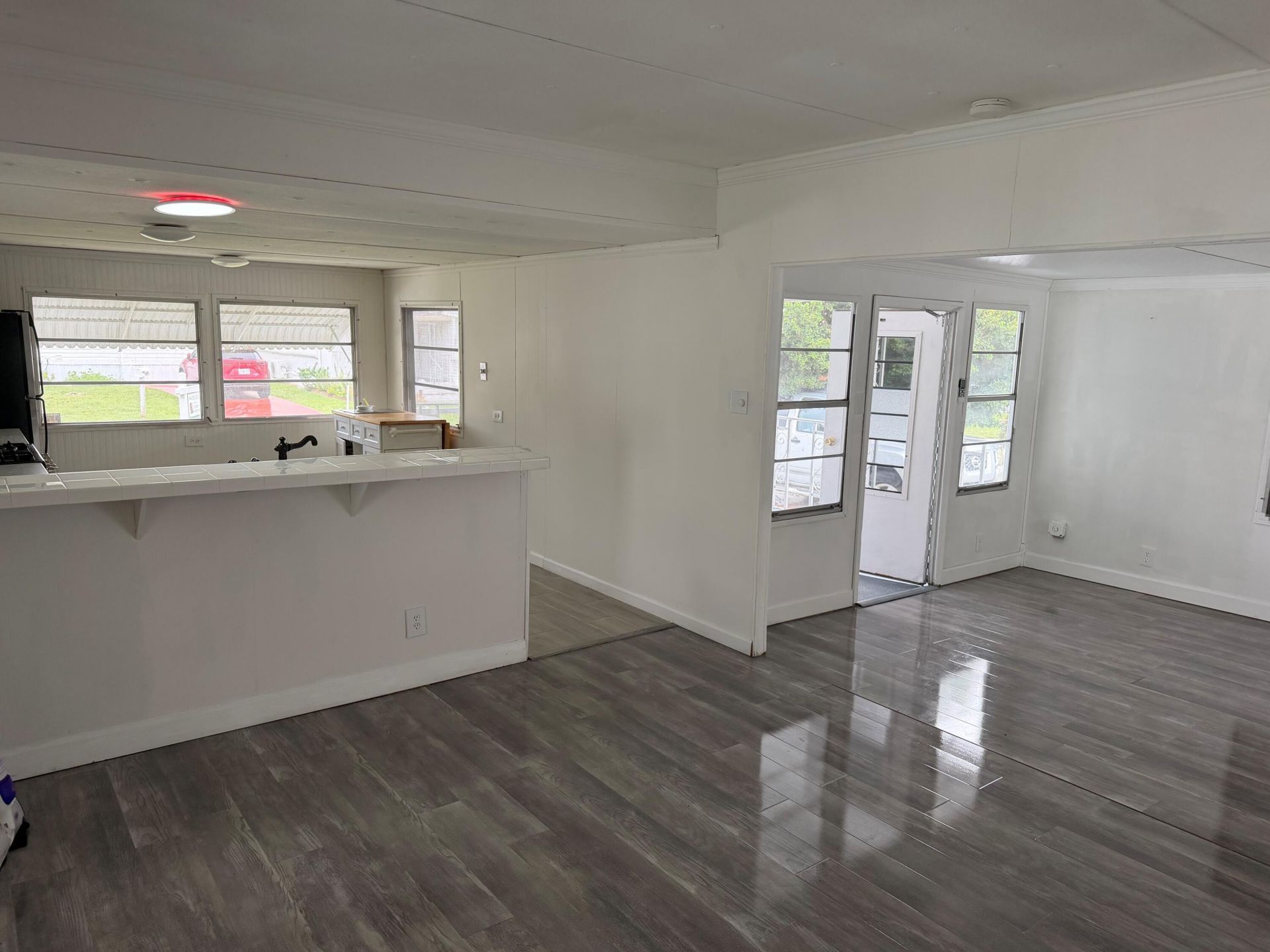 8570 SW 21st Street, Davie, FL 33324 Photo