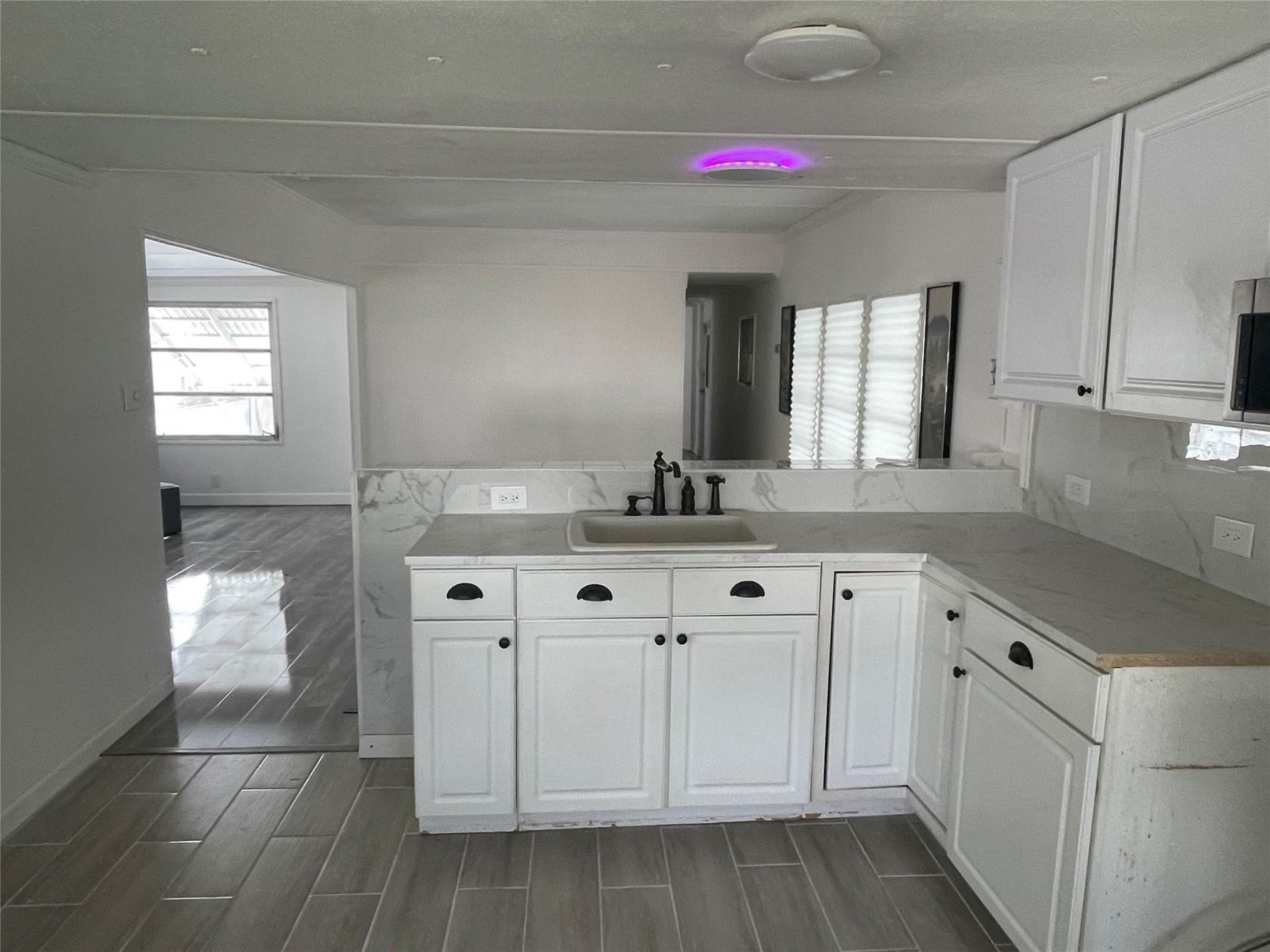 8570 SW 21st Street, Davie, FL 33324 Photo