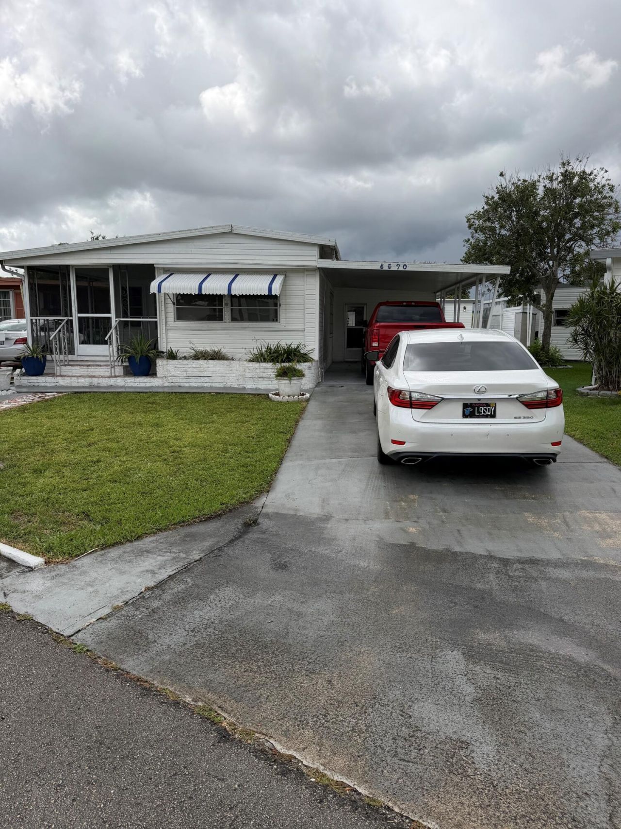 8570 SW 21st Street, Davie, FL 33324 Photo