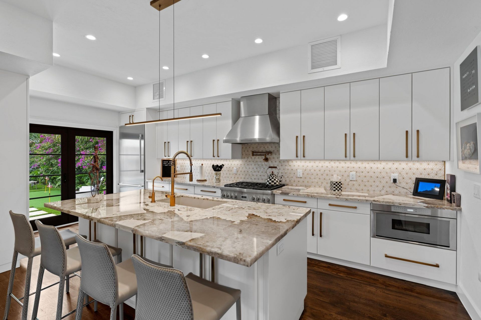 112 Roosevelt Place, West Palm Beach, FL 33405 Photo