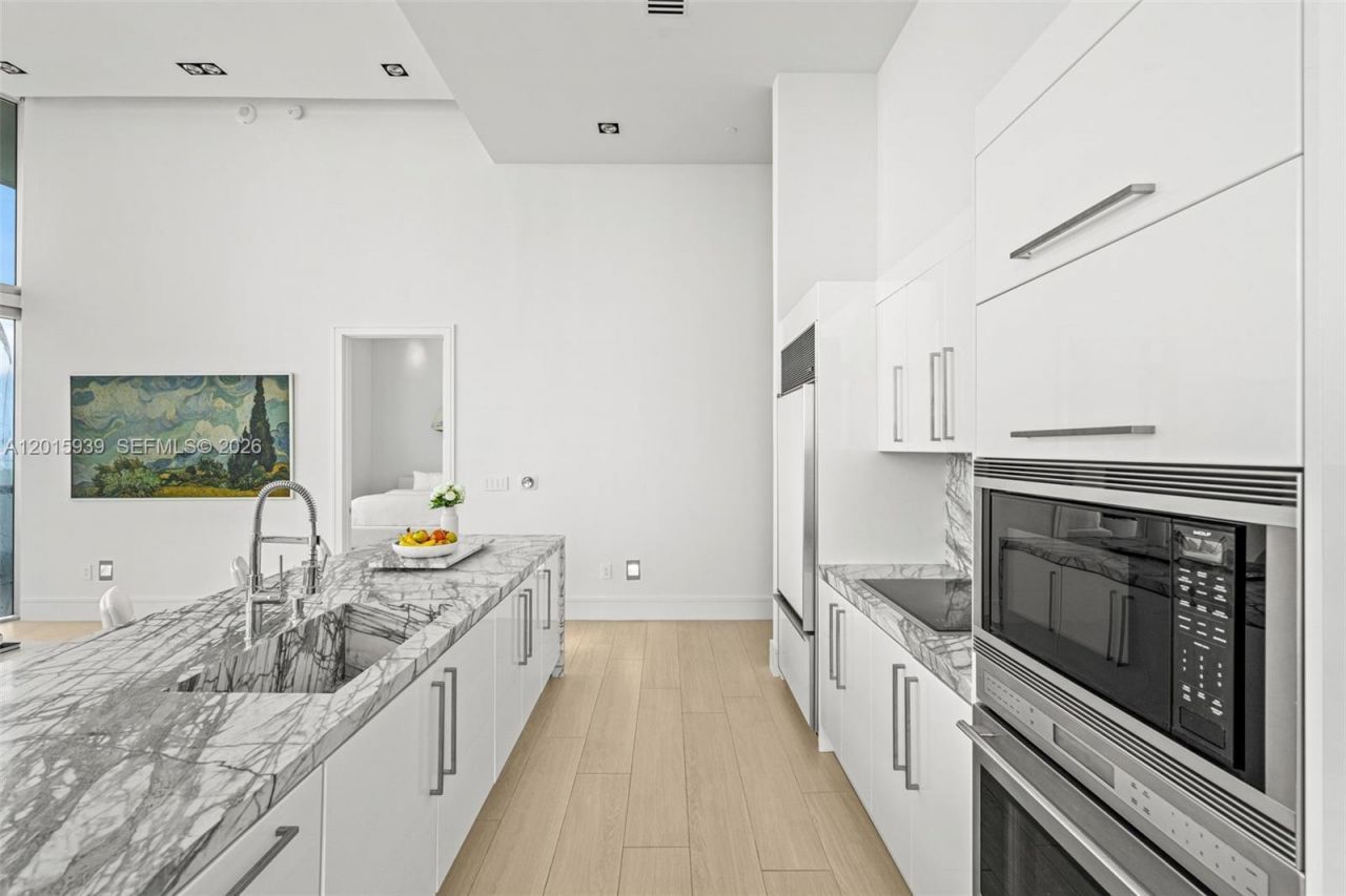 465 Brickell Ave, Unit 4101, Miami, FL 33131 Photo