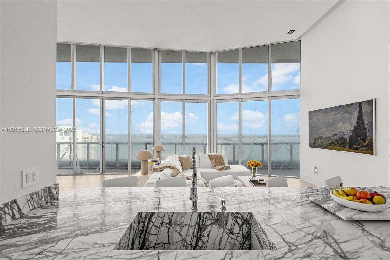 465 Brickell Ave, Unit 4101, Miami, FL 33131 Photo