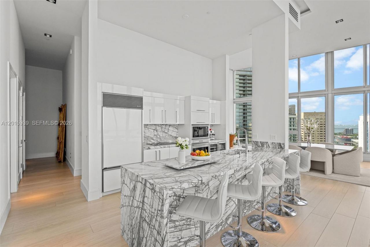 465 Brickell Ave, Unit 4101, Miami, FL 33131 Photo