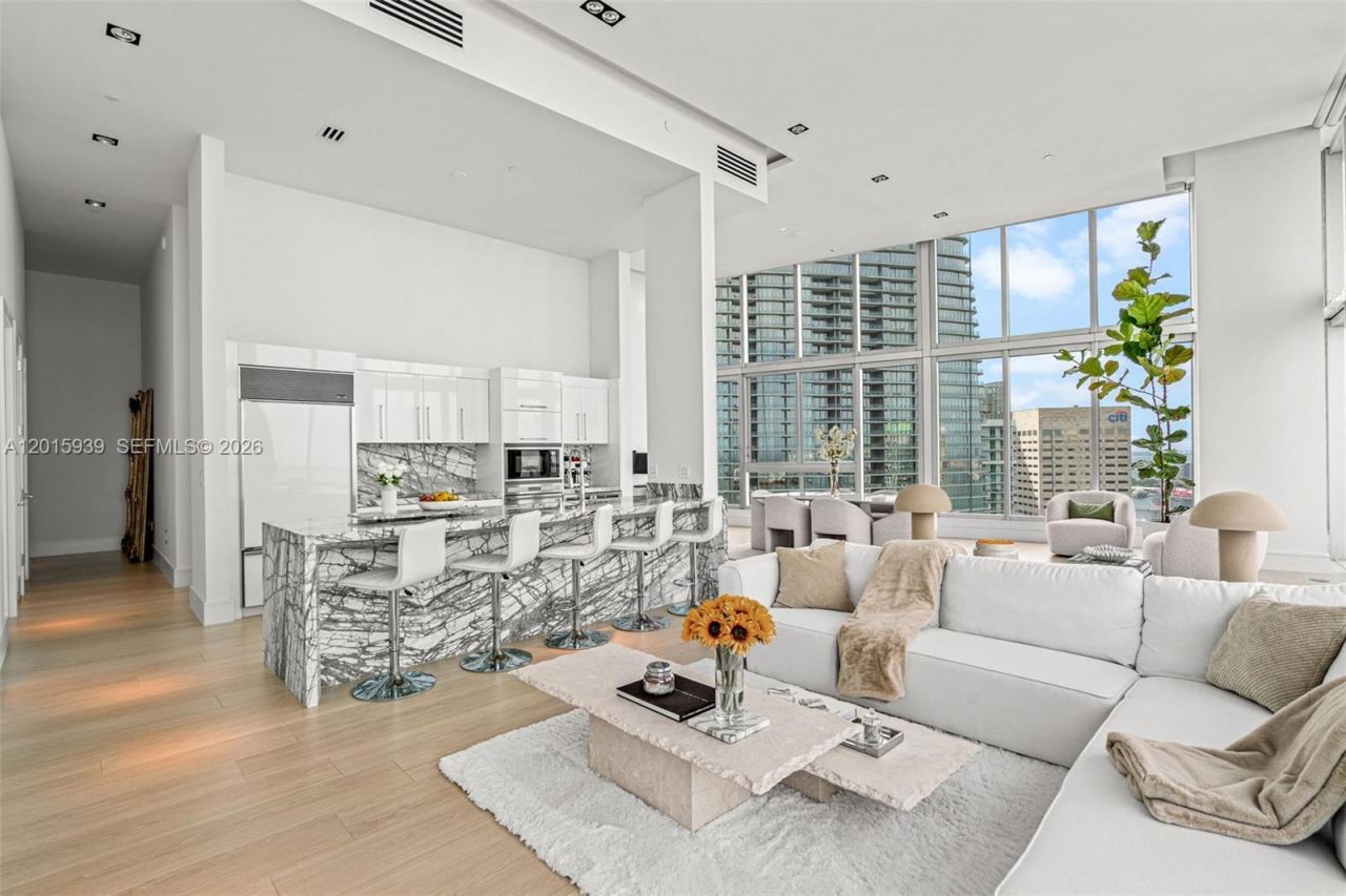 465 Brickell Ave, Unit 4101, Miami, FL 33131 Photo